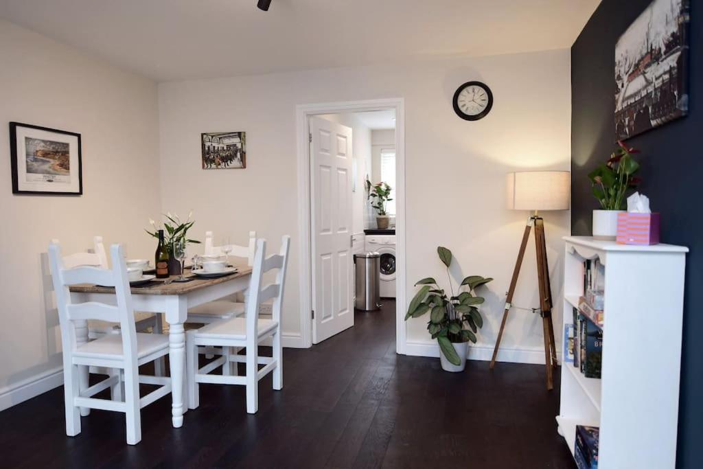 Loveyork Priory Apartment - Central With Parking Eksteriør billede